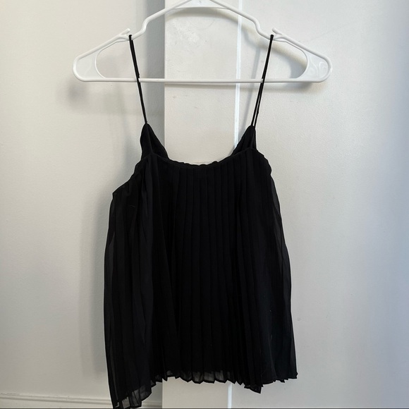 NWT Abercrombie & Fitch Black Drapey Pleated Cami Tank Top Small - Picture 4 of 4